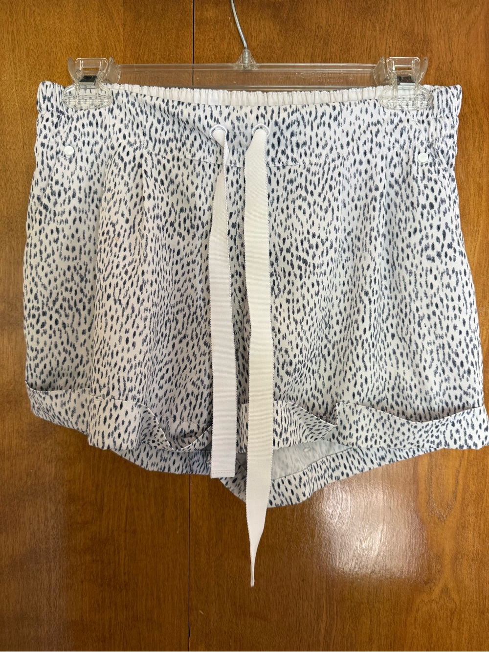 Lululemon Spring Break Away Short *4-way Stretch Dottie Dash Grain Blue